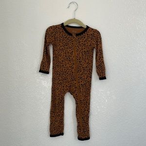 Kyte Baby Zip Romper in small leopard 🐆 12-18 months